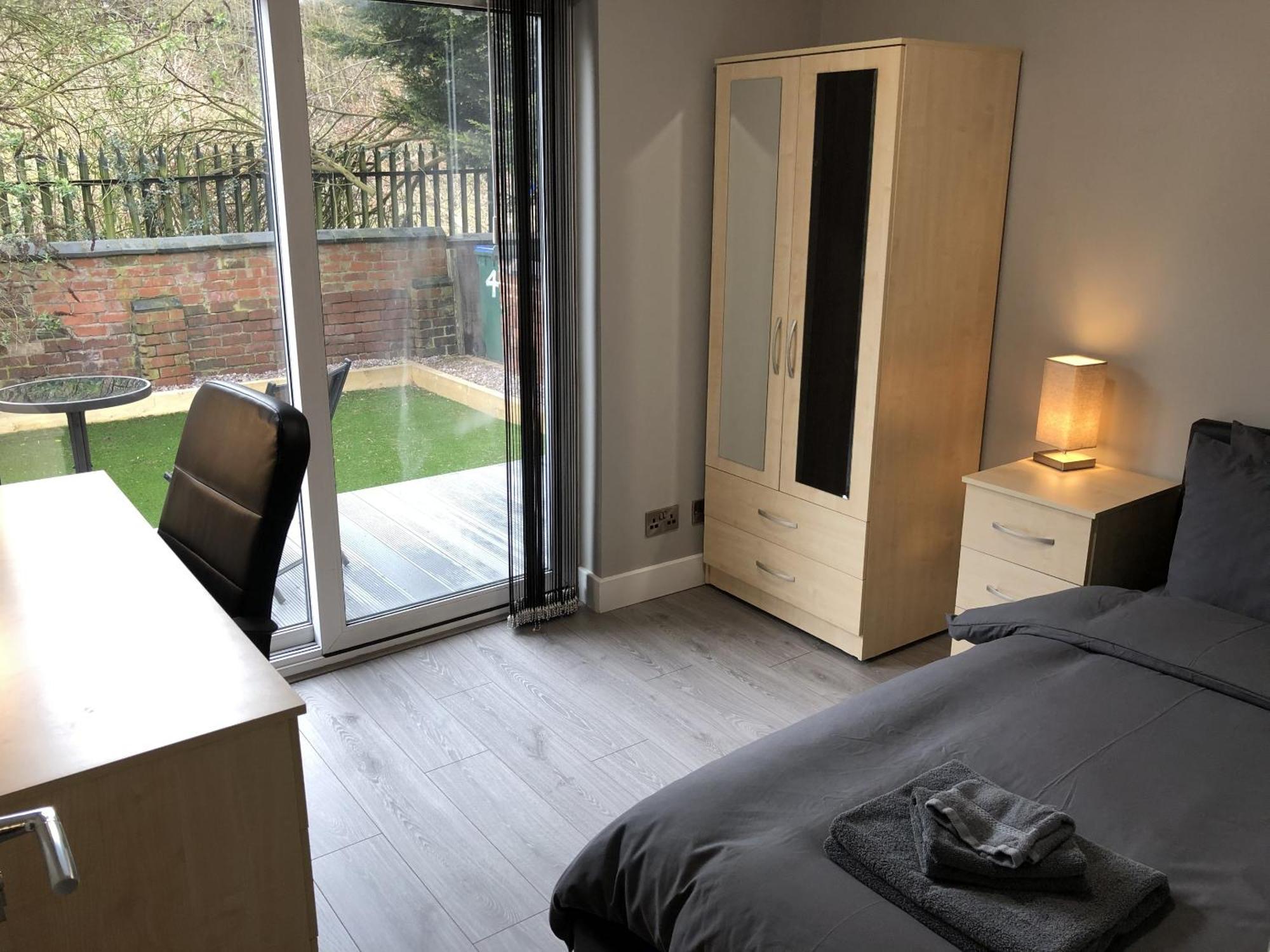 Villa Executive Or Large Family 5-Bed House - Hosted By Hutch Lifestyle Coventry Exterior foto